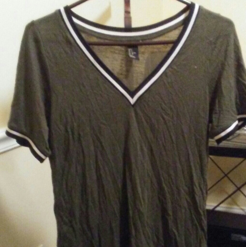 H&M Dark Green V Neck